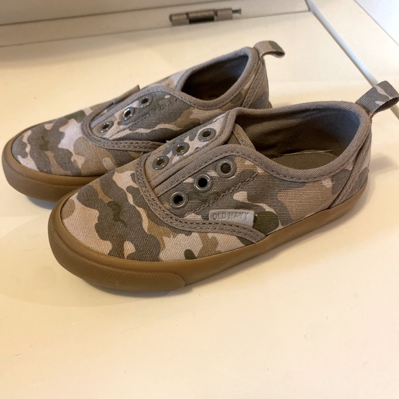 Toddler old navy shoes size 7 - Picture 1 of 1